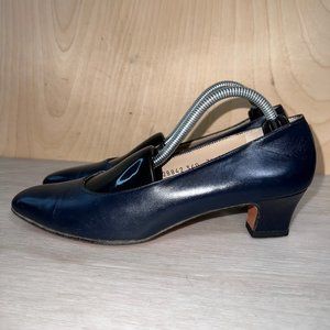 Salvatore Ferragamo Navy Blue Pumps Women's 7.5 AAA